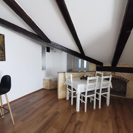 Loft Apartment بولا المظهر الخارجي الصورة
