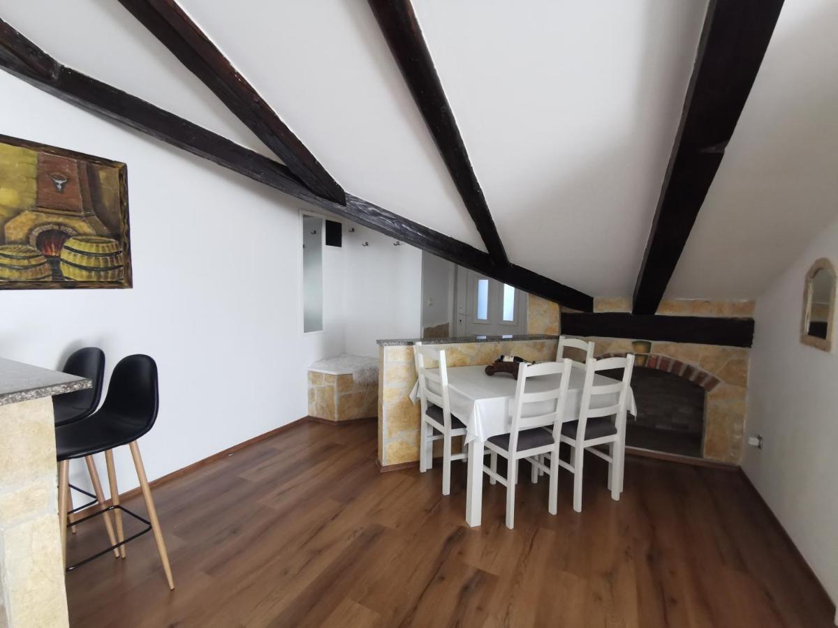Loft Apartment بولا المظهر الخارجي الصورة