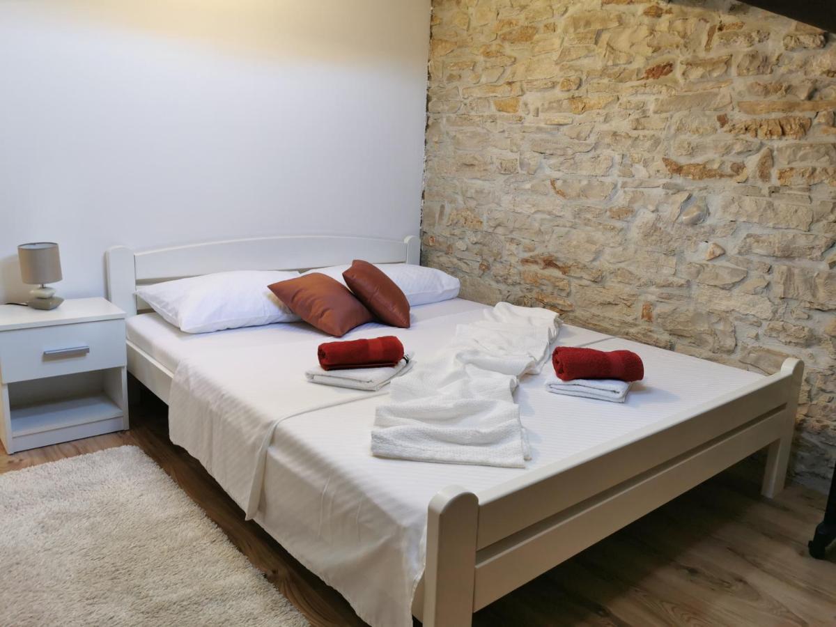 Loft Apartment بولا المظهر الخارجي الصورة