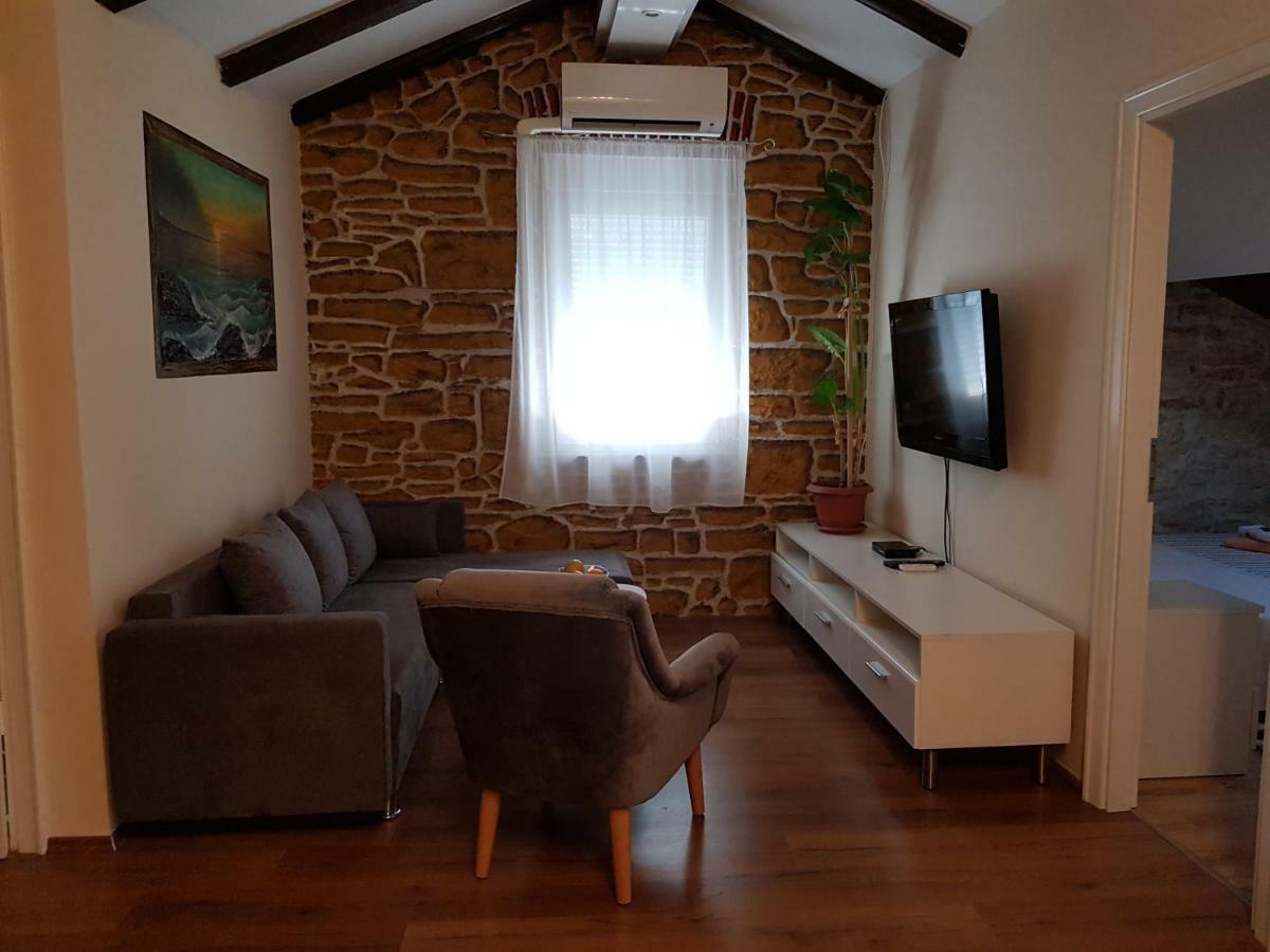 Loft Apartment بولا المظهر الخارجي الصورة